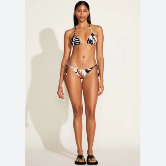 Brand New Vitamin A Gia Triangle Bikini Top - Picture 8 of 9